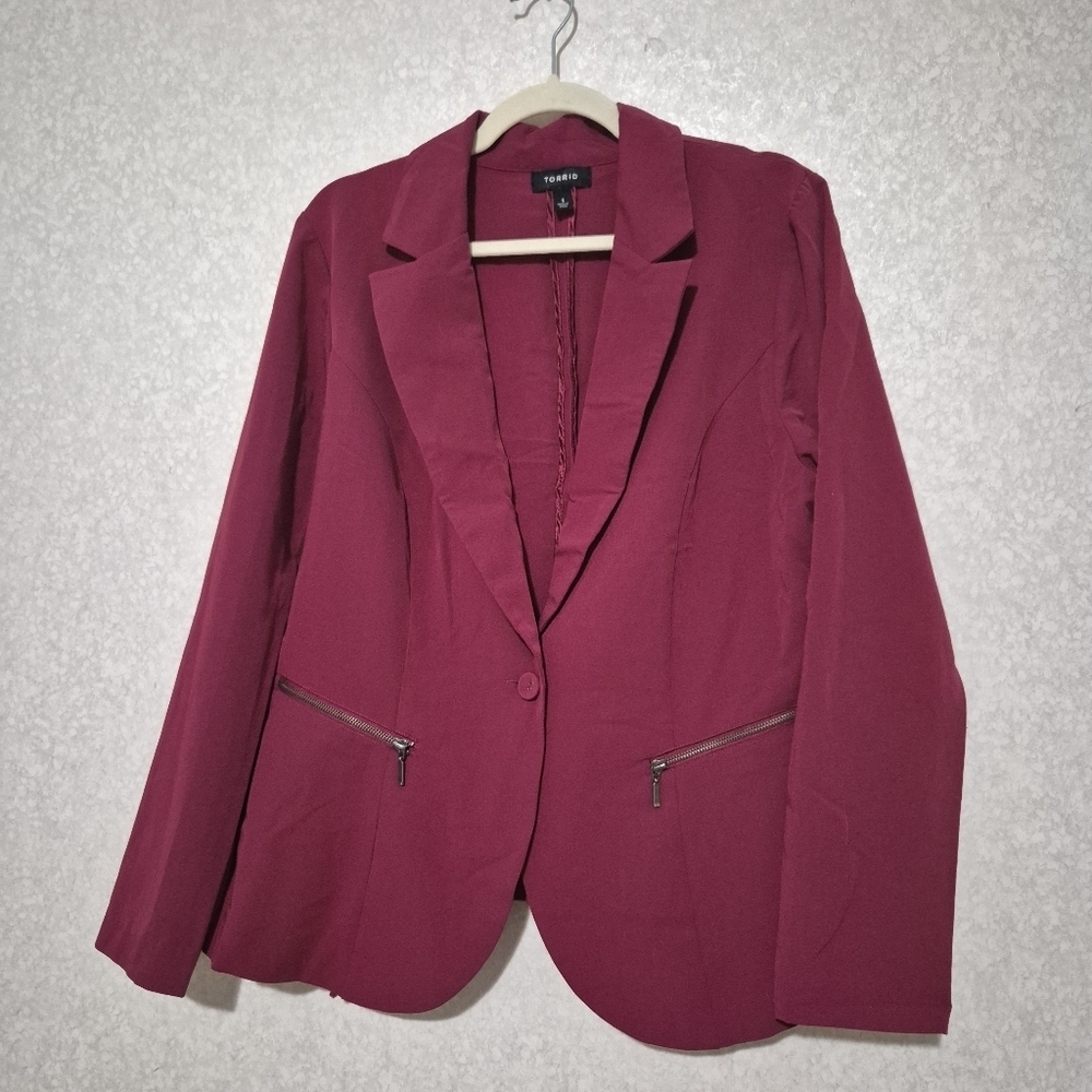 TORRID Elegant Burgundy Women's Blazer..SIZE:1